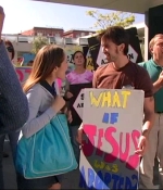Filename=IASIP_1x02_0081.jpg
Filesize=204KiB
Dimensions=640x480
Date added=Jul 20, 2024 IASIP_1x02_0081.jpg