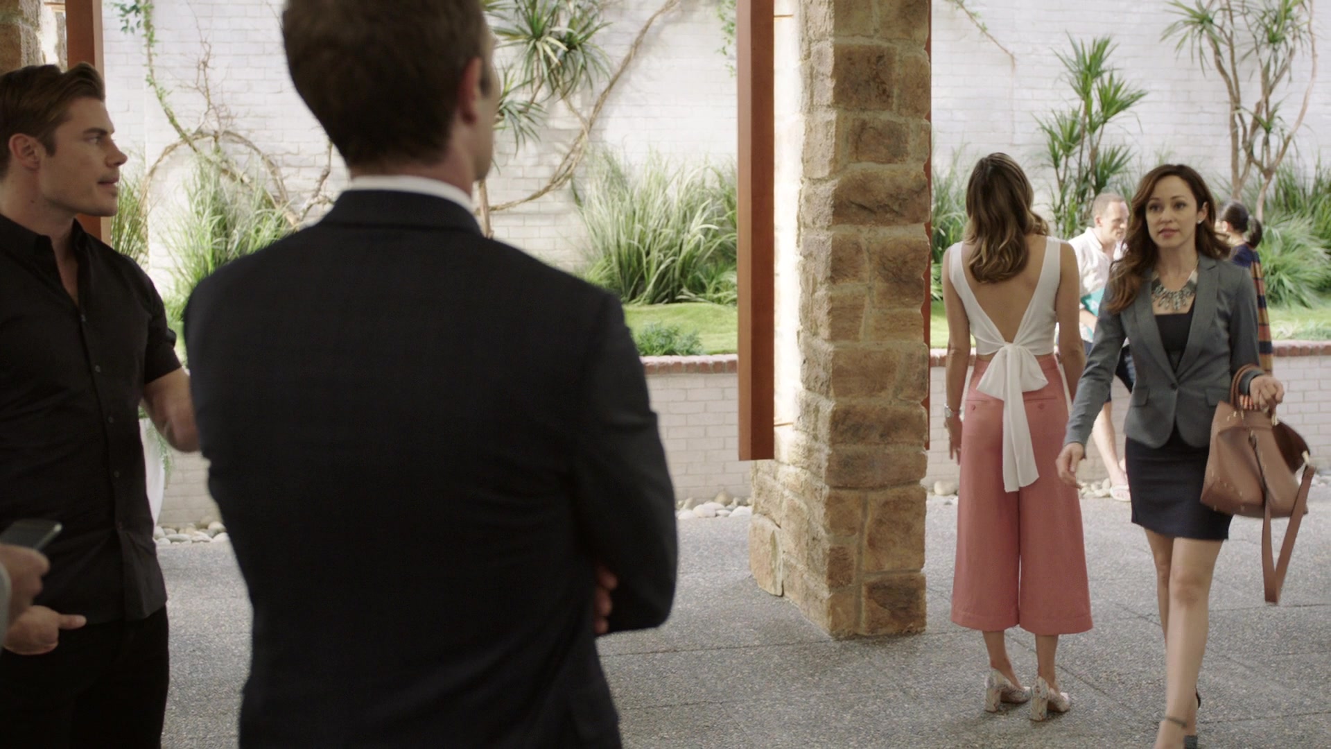 TA_2x01_0101.jpg