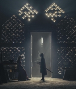 2x04_001.jpg
