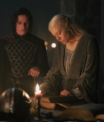 2x05_003.jpg