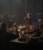 2x08_001.jpg