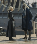 2x08_007.jpg
