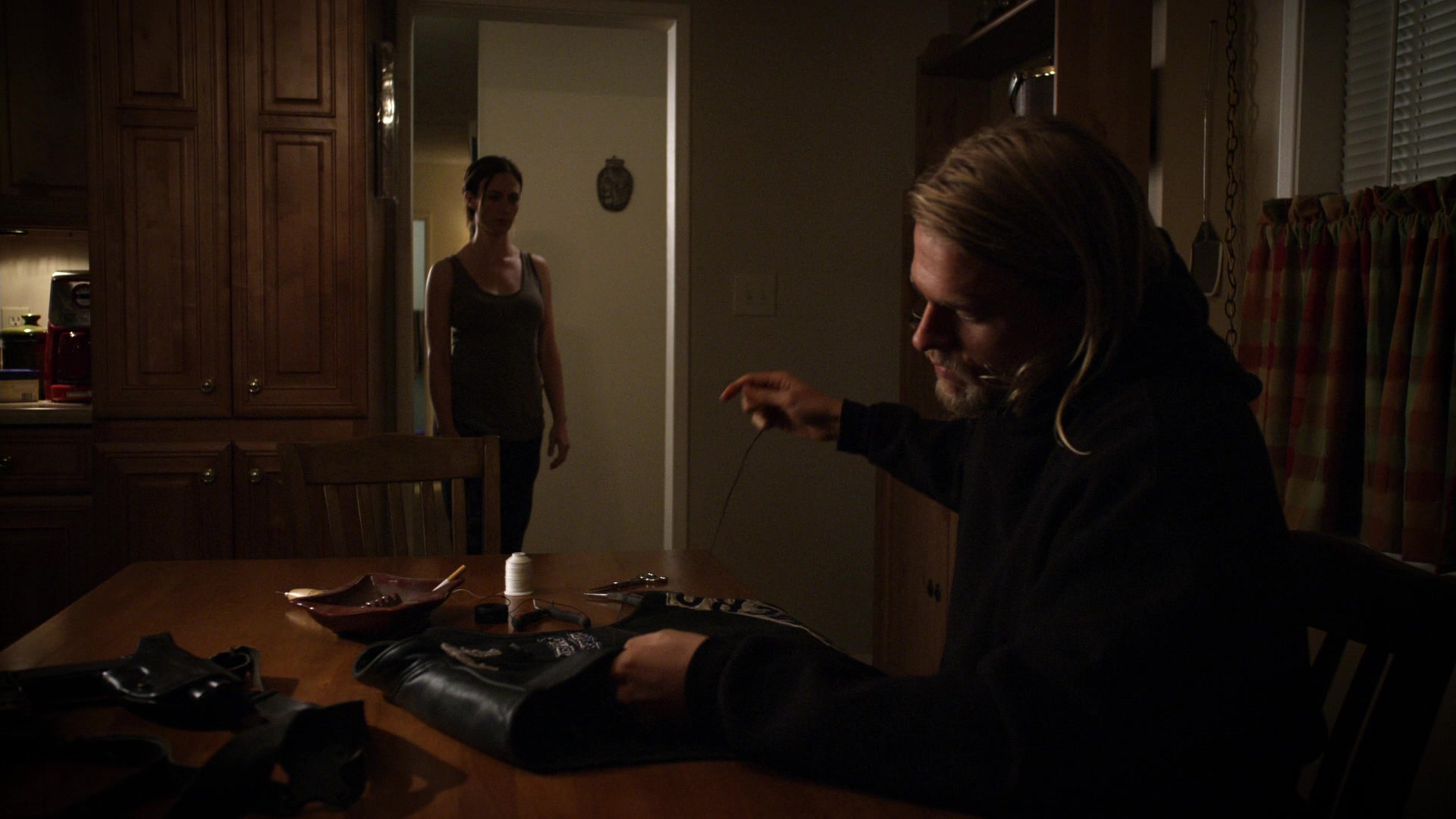 sons_of_anarchy_s02e11_003.jpg