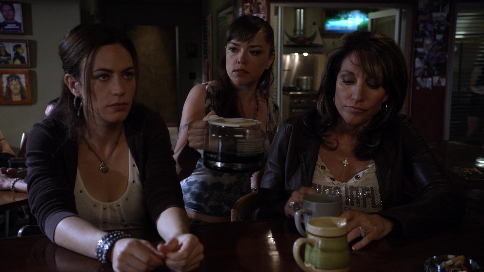 sons_of_anarchy_s02e12_057.jpg