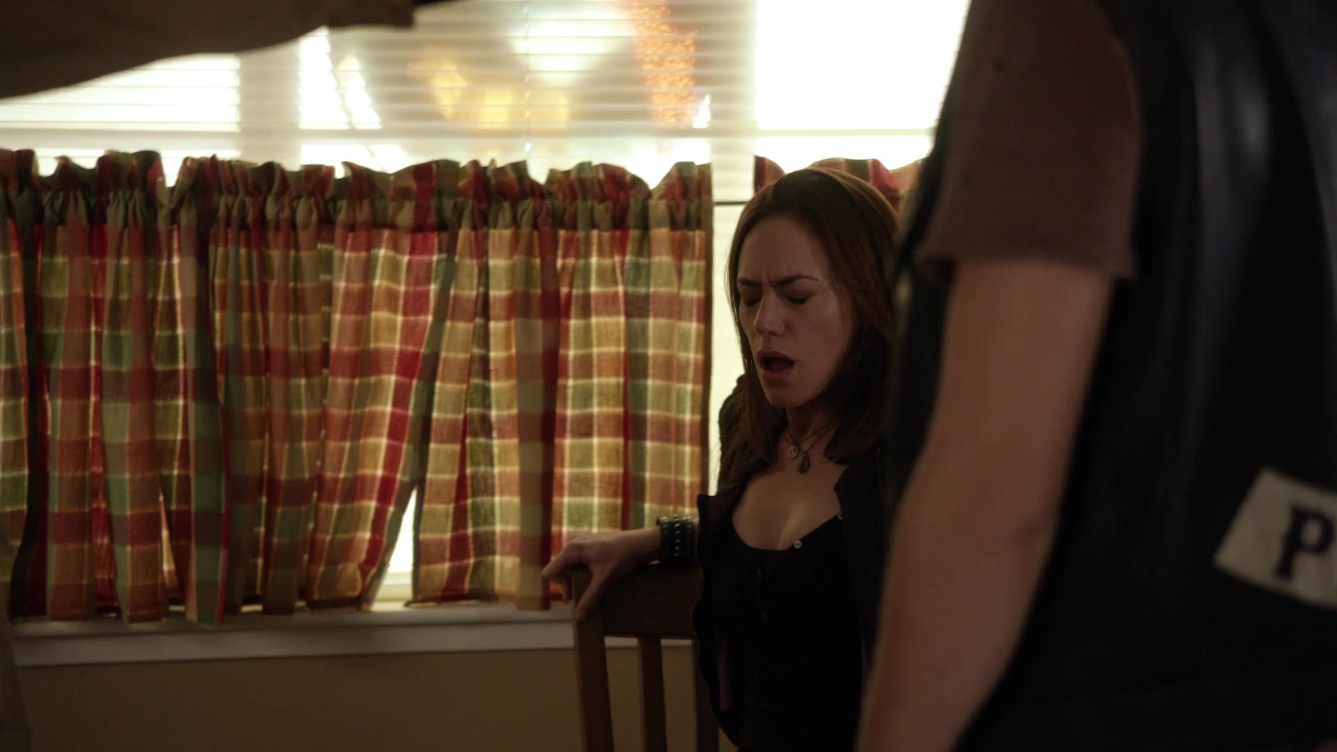 sons_of_anarchy_s02e13_135.jpg