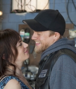 4x09_006.jpg