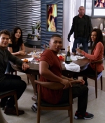 lot_s03e07_0361.jpg