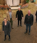 lot_s03e17_330.jpg