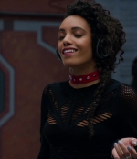 lot_s04e06_002.jpg