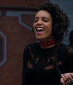 lot_s04e06_003.jpg