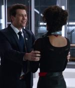 lot_s04e06_014.jpg