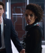 lot_s04e06_017.jpg