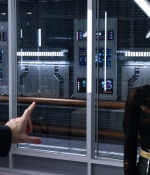 lot_s04e06_022.jpg