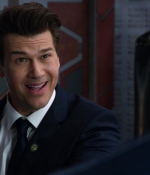 lot_s04e06_035.jpg