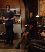 lot_s04e06_054.jpg