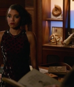 lot_s04e06_114.jpg