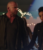 lot_s04e16_0172.jpg