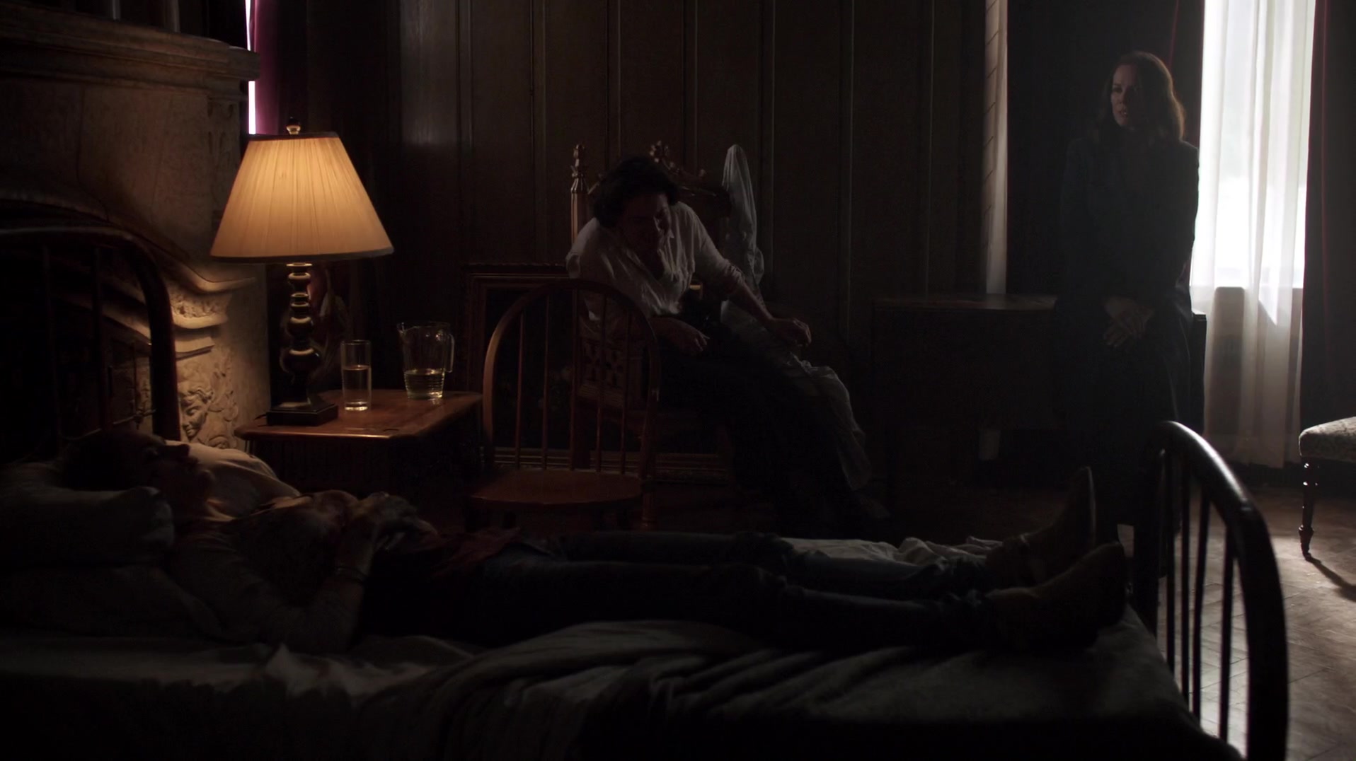 Damien1x10_0043.jpg